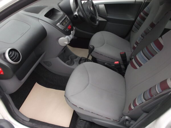 2011 61 Citroen C1 1.0 Vtr + 5dr, ## Only 61,000 Miles ## S/H, Full Mot, Excellent Condition - Image 9