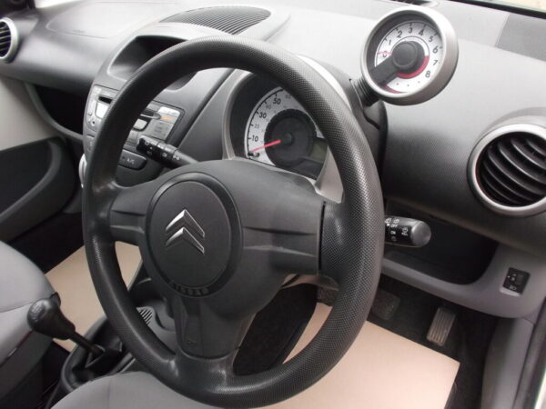 2011 61 Citroen C1 1.0 Vtr + 5dr, ## Only 61,000 Miles ## S/H, Full Mot, Excellent Condition - Image 8