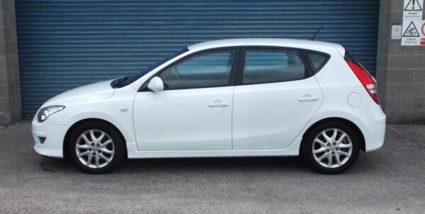 2011 61 Hyundai i30 1.4 Comfort 5dr, ## Only 61,000 Miles ## S/H, FULL MOT 2026, Outstanding Condition - Image 3