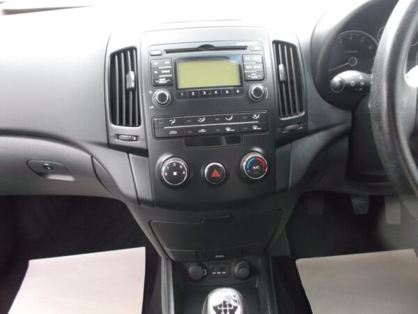 2011 61 Hyundai i30 1.4 Comfort 5dr, ## Only 61,000 Miles ## S/H, FULL MOT 2026, Outstanding Condition - Image 13
