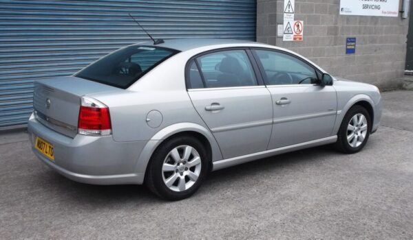 2007 07 Vauxhall Vectra 2.2 Design ## Only 55,000 Miles ## SH, MOTED MARCH 2025, Excellent Condition - Image 6