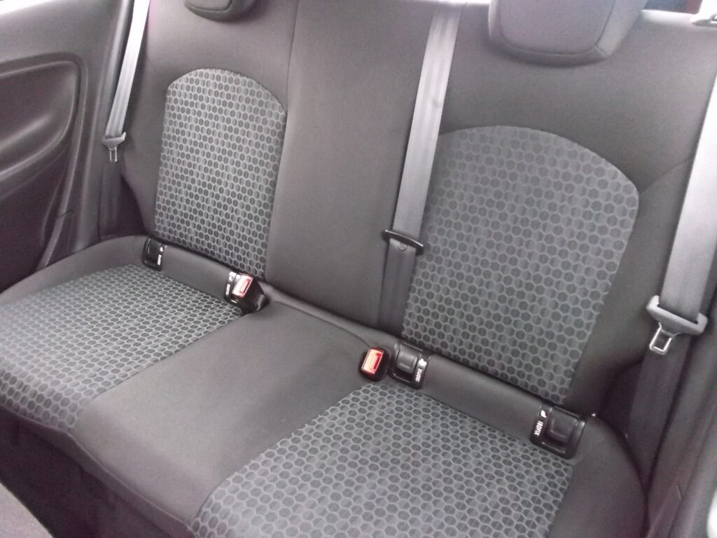 2015 65 vauxhall corsa 1. 4 sting 3dr only 82,000 miles s/h, mot oct 2026, excellent condition 2015 65 vauxhall corsa 1. 4 sting 3dr only 82,000 miles s/h, mot oct 2026, excellent condition - image 16