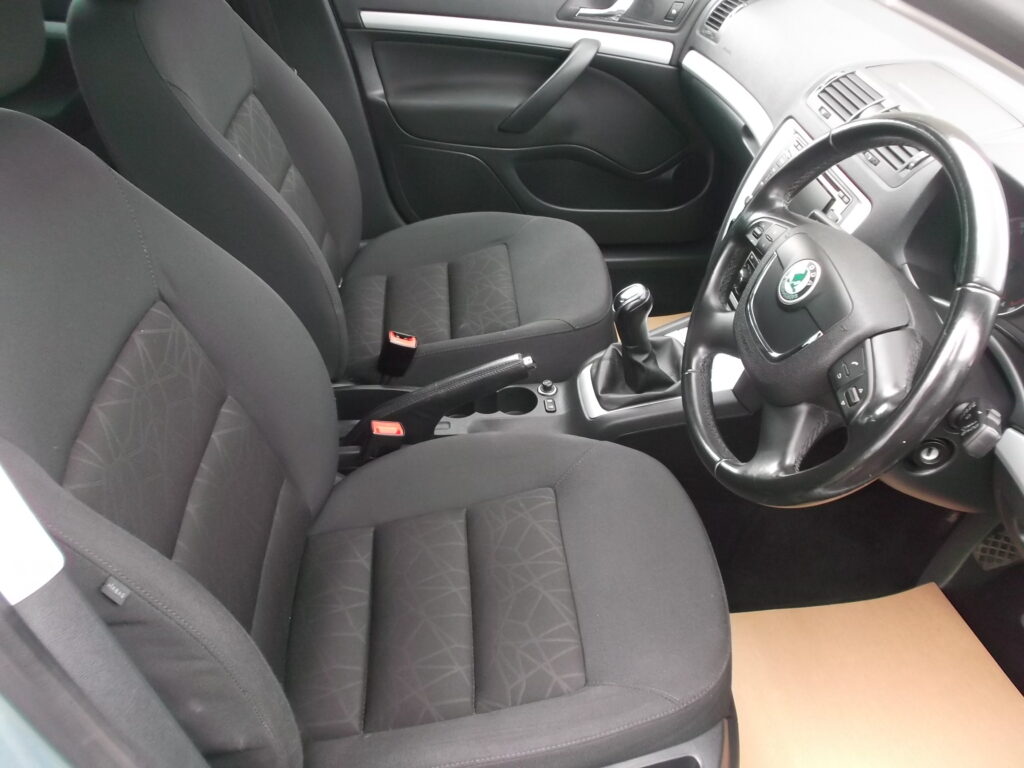 2011 61 skoda octavia 1. 4 se plus tsi estate 5dr 💥only 63,000 miles💥 g/s/h, mot march 2027, excellent condition 2011 61 skoda octavia 1. 4 se plus tsi estate 5dr 💥only 63,000 miles💥 g/s/h, mot march 2027, excellent condition - image 11