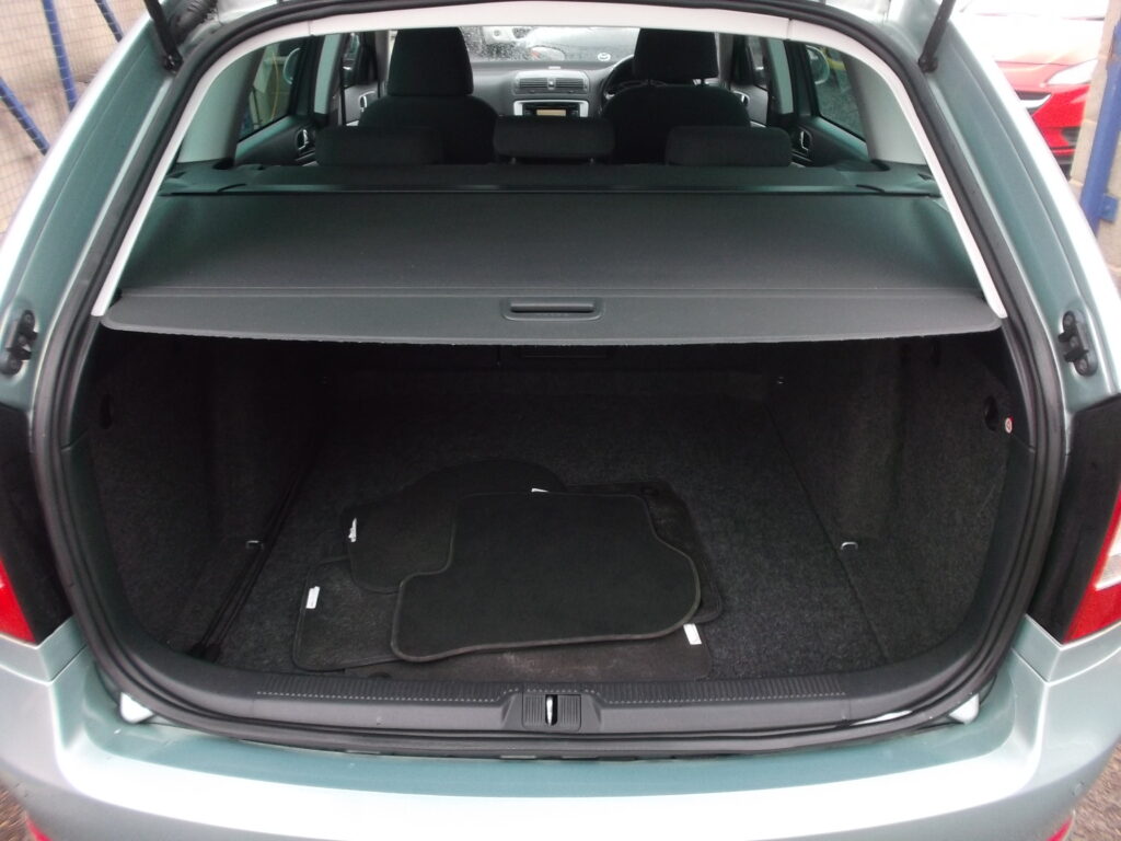 2011 61 skoda octavia 1. 4 se plus tsi estate 5dr 💥only 63,000 miles💥 g/s/h, mot march 2027, excellent condition 2011 61 skoda octavia 1. 4 se plus tsi estate 5dr 💥only 63,000 miles💥 g/s/h, mot march 2027, excellent condition - image 17
