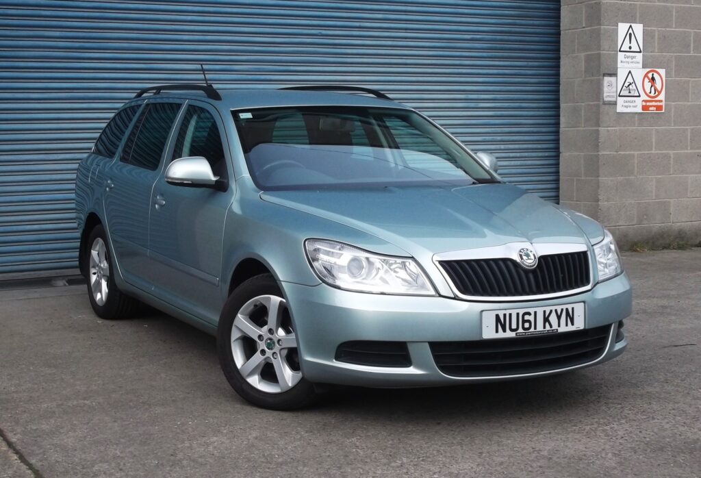 2011 61 skoda octavia 1. 4 se plus tsi estate 5dr 💥only 63,000 miles💥 g/s/h, mot march 2027, excellent condition 2011 61 skoda octavia 1. 4 se plus tsi estate 5dr 💥only 63,000 miles💥 g/s/h, mot march 2027, excellent condition - image 2