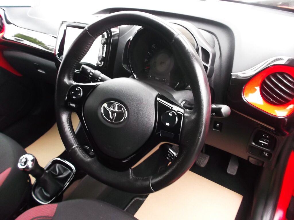 2018 18 toyota aygo 1. 0 x-cite 4 vvti 5dr 💥top spec💥 only 89,000 miles, mot full 2027, fantastic condition 2018 18 toyota aygo 1. 0 x-cite 4 vvti 5dr 💥top spec💥 only 89,000 miles, mot full 2027, fantastic condition - image 8