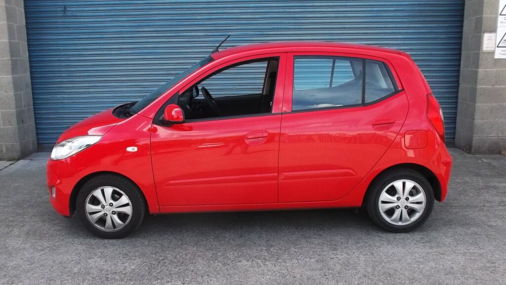 2011 11 hyundai i10 1. 0 active 5dr 💥ideal first car💥 s/h only 69,000 miles, mot full 2027, excellent condition 2011 11 hyundai i10 1. 0 active 5dr 💥ideal first car💥 s/h only 69,000 miles, mot full 2027, excellent condition - image 4