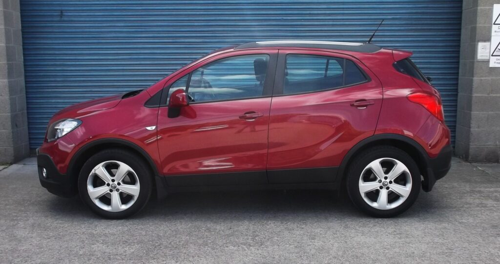 2015 65 vauxhall mokka 1. 4i tech line 5dr 💥top spec💥 only 65,000 miles s/h, mot full 2027, superb condition 2015 65 vauxhall mokka 1. 4i tech line 5dr 💥top spec💥 only 65,000 miles s/h, mot full 2027, superb condition - image 4
