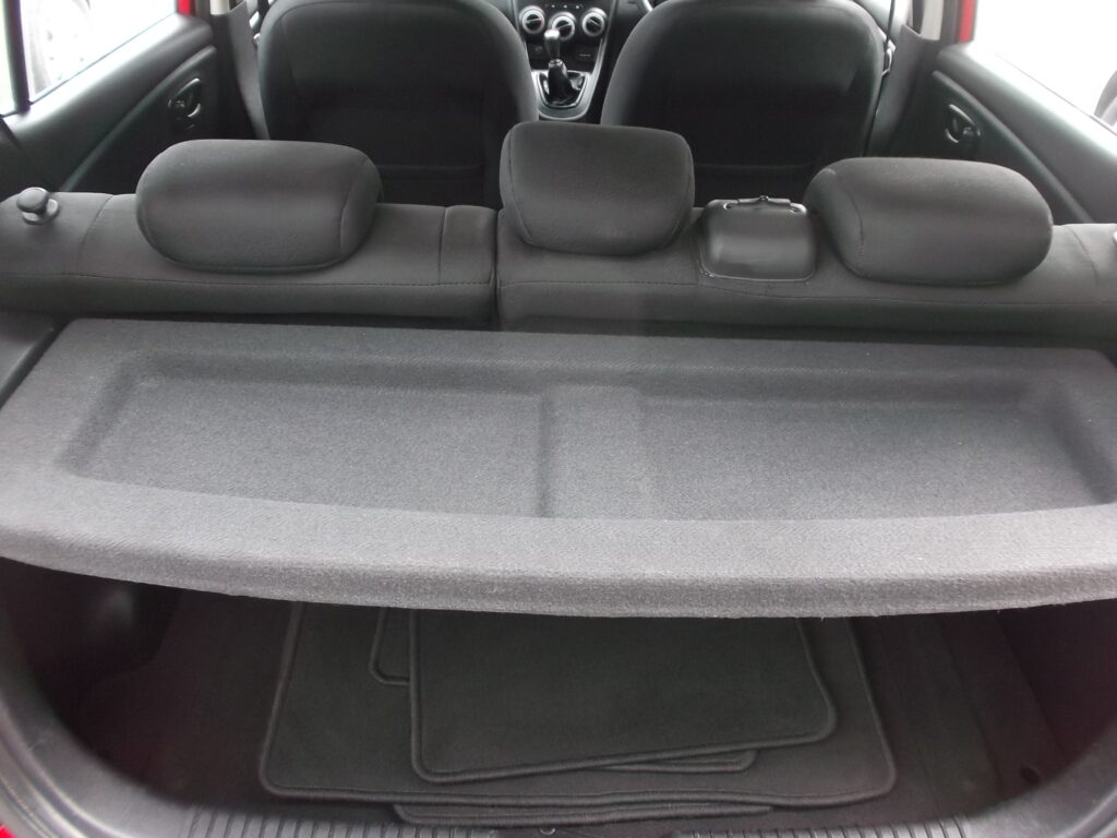 2011 11 hyundai i10 1. 0 active 5dr 💥ideal first car💥 s/h only 69,000 miles, mot full 2027, excellent condition 2011 11 hyundai i10 1. 0 active 5dr 💥ideal first car💥 s/h only 69,000 miles, mot full 2027, excellent condition - image 19