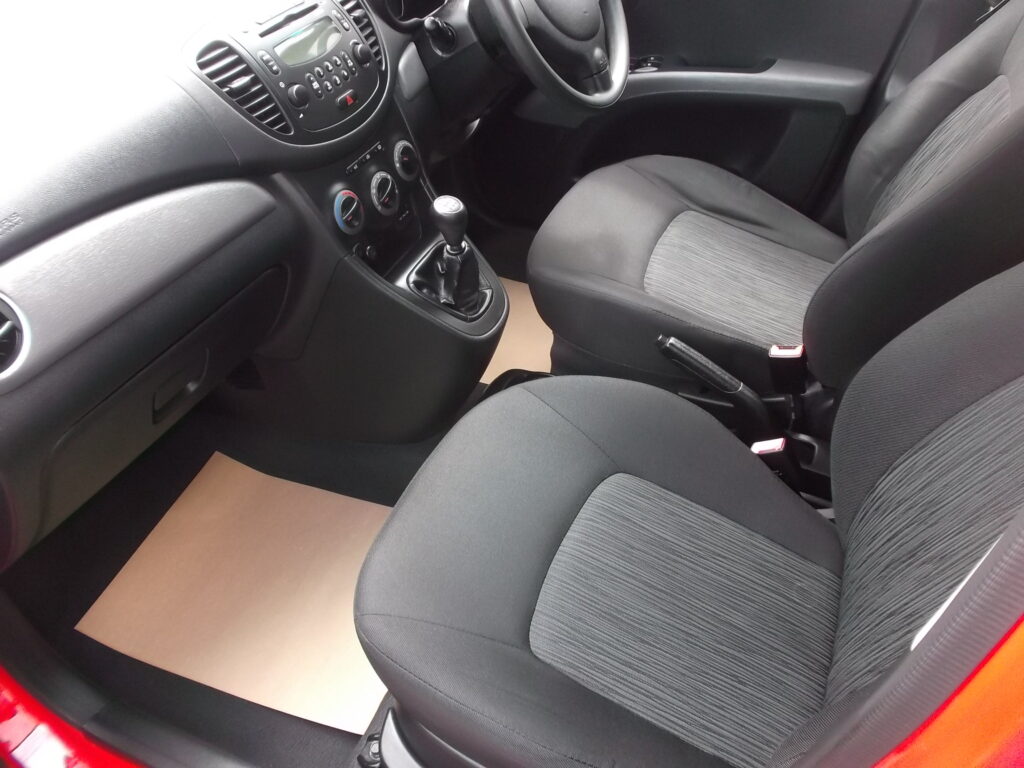 2011 11 hyundai i10 1. 0 active 5dr 💥ideal first car💥 s/h only 69,000 miles, mot full 2027, excellent condition 2011 11 hyundai i10 1. 0 active 5dr 💥ideal first car💥 s/h only 69,000 miles, mot full 2027, excellent condition - image 13