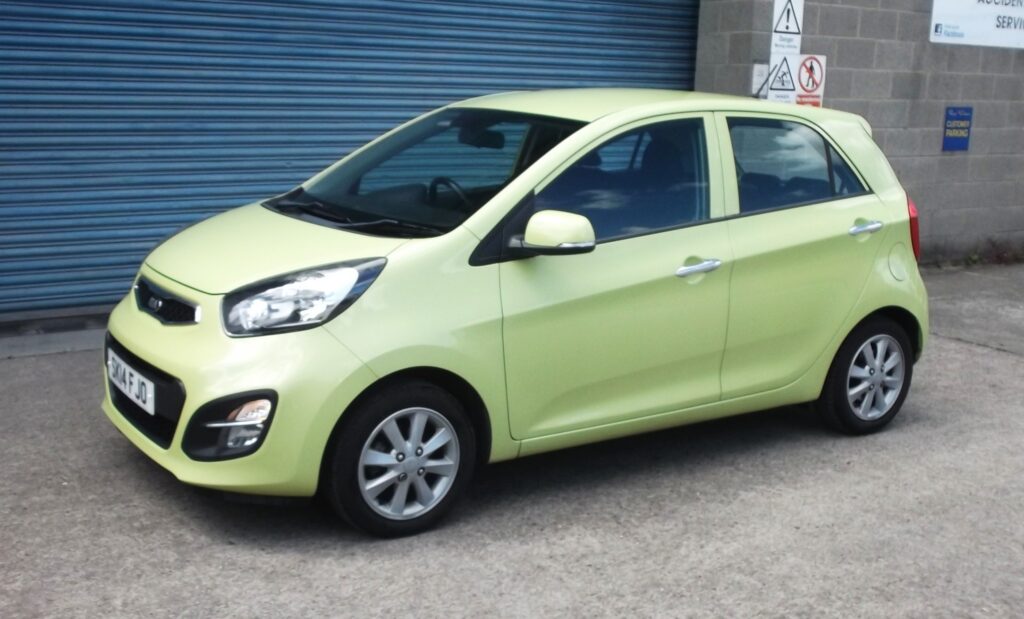 2014 14 kia picanto 1. 0 2 5dr 💥 only 68,000 miles 💥 f/s/h full mot 2027 outstanding condition 2014 14 kia picanto 1. 0 2 5dr 💥 only 68,000 miles 💥 f/s/h full mot 2027 outstanding condition - image 3