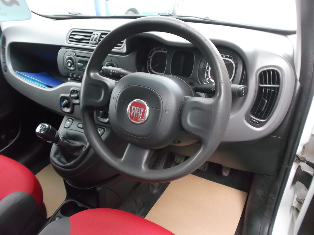 2015 15 fiat panda 5dr 💥 pop 💥 s/h only 74,000 miles, mot jan 2027, excellent condition 2015 15 fiat panda 5dr 💥 pop 💥 s/h only 74,000 miles, mot jan 2027, excellent condition - image 3
