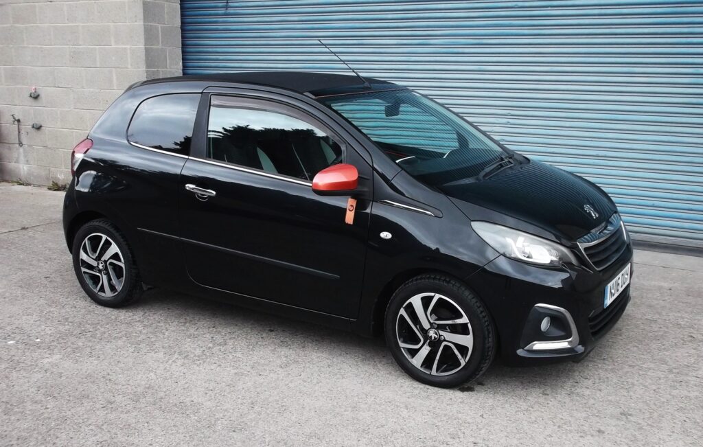 2016 16 peugeot 108 1. 2 3dr ltd edition 💥 roland garros 💥 only 85,000 miles s/h mot march 2027 excellent condition 2016 16 peugeot 108 1. 2 3dr ltd edition 💥 roland garros 💥 only 85,000 miles s/h mot march 2027 excellent condition - image 8