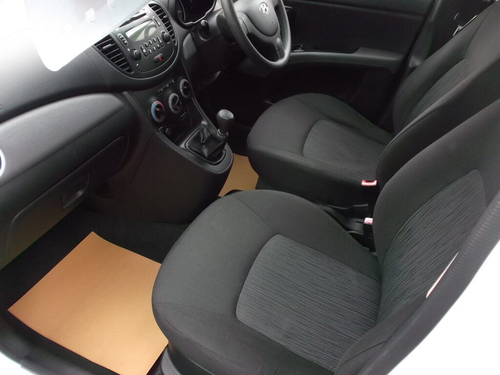 2011 61 hyundai i10 active 1. 2 5dr 💥 £20 road tax 💥 s/h only 81,000 miles, s/h, mot full 2027, excellent condition 2011 61 hyundai i10 active 1. 2 5dr 💥 £20 road tax 💥 s/h only 81,000 miles, s/h, mot full 2027, excellent condition - image 10