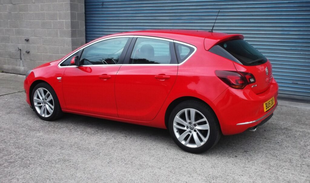 2015 15 vauxhall astra cdti sri 5dr 💥sporty spec💥 only 74,000 miles s/h, mot full 2027, excellent condition 2015 15 vauxhall astra cdti sri 5dr 💥sporty spec💥 only 74,000 miles s/h, mot full 2027, excellent condition - image 3