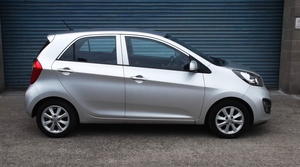 2013 13 kia picanto 2 1. 0 5dr 💥 £20 road tax 💥 s/h only 59,000 miles, s/h, mot full 2027, excellent condition 2013 13 kia picanto 2 1. 0 5dr 💥 £20 road tax 💥 s/h only 59,000 miles, s/h, mot full 2027, excellent condition - image 6