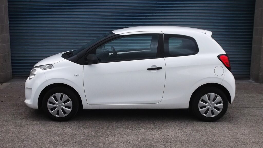 2015 65 citroen c1 touch 3 dr 💥 only 62,000 miles 💥 s/h full mot 2027 excellent condition 2015 65 citroen c1 touch 3 dr 💥 only 62,000 miles 💥 s/h full mot 2027 excellent condition - image 4