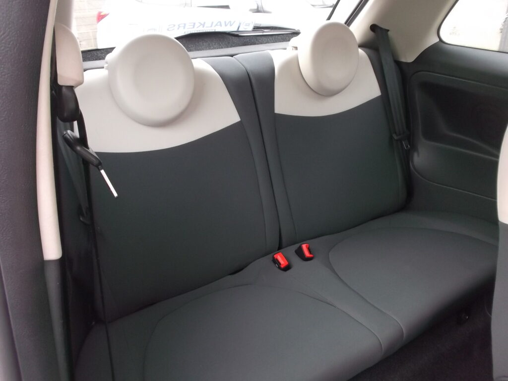 2011 11 fiat 500 lounge 3dr 💥 only 69,000 miles 💥 s/h mot 2027 outstanding condition 2011 11 fiat 500 lounge 3dr 💥 only 69,000 miles 💥 s/h mot 2027 outstanding condition - image 16