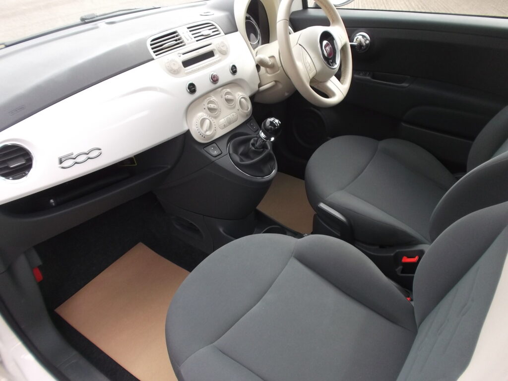 2011 11 fiat 500 lounge 3dr 💥 only 69,000 miles 💥 s/h mot 2027 outstanding condition 2011 11 fiat 500 lounge 3dr 💥 only 69,000 miles 💥 s/h mot 2027 outstanding condition - image 10