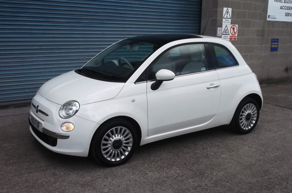 2011 11 fiat 500 lounge 3dr 💥 only 69,000 miles 💥 s/h mot 2027 outstanding condition 2011 11 fiat 500 lounge 3dr 💥 only 69,000 miles 💥 s/h mot 2027 outstanding condition - image 5