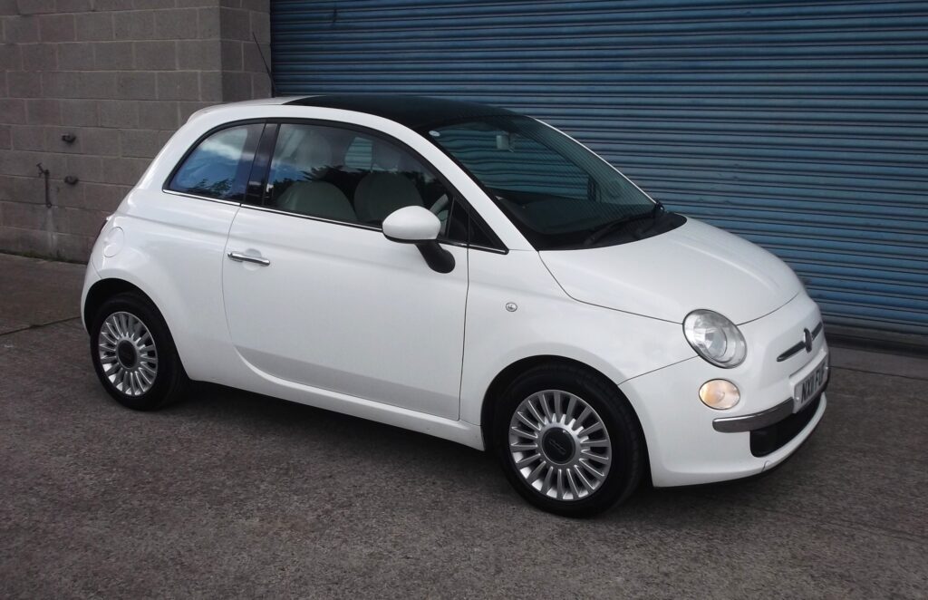 2011 11 fiat 500 lounge 3dr 💥 only 69,000 miles 💥 s/h mot 2027 outstanding condition 2011 11 fiat 500 lounge 3dr 💥 only 69,000 miles 💥 s/h mot 2027 outstanding condition - image 8